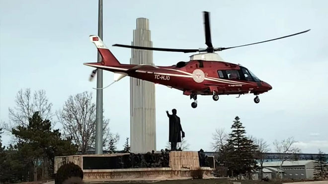 Ambulans helikopter kalp krizi geçiren hasta için havalandı