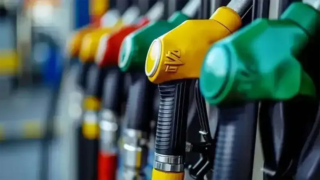 Benzine dev zam: Bu gece tabelaya yansıyacak