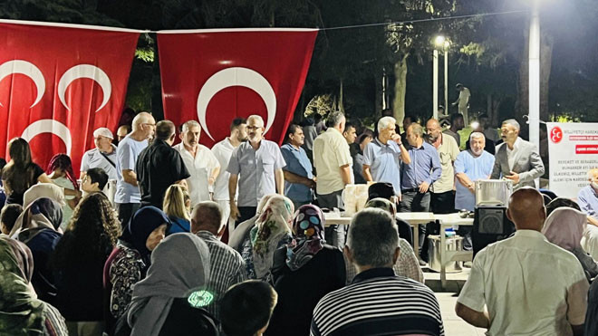 Seydişehir MHP aşure ikramı yaptı