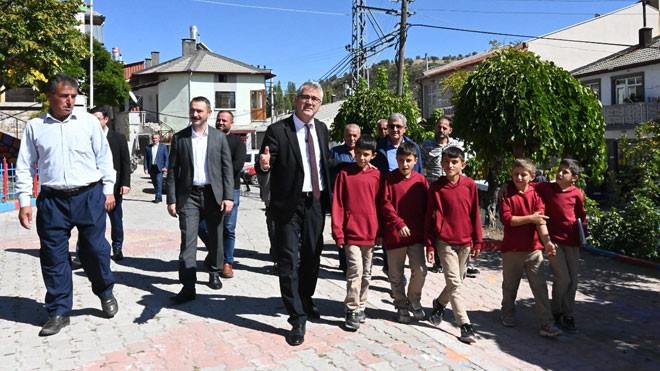 Ustaoğlu, Ketenli ve Çat Mahallesinde vatandaşlarla buluştu